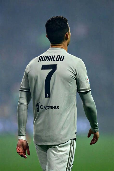 Free download cristiano ronaldo in high definition quality wallpapers for desktop and mobiles in hd, wide, 4k and 5k resolutions. Pin by Nanuka Khmaladze on THE BEST .LEGEND KING OF ...