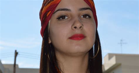 G1 - 'Faço porque gosto', revela garota de programa recém graduada em