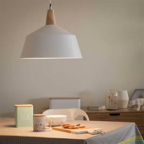 Lampada a sospensione in metallo bianco e in legno di pino ...