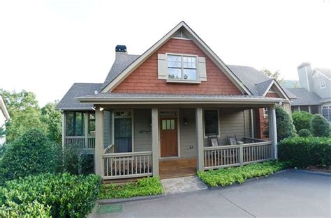 Maybe you would like to learn more about one of these? Lakeside Cloud 9 Five Bedroom Next to Lake Sconti in Big ...