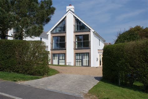 Trade aluminium windows in poole, southampton & the south of england. Grey aluminium windows - Our customers love them