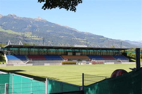 El equipo no tiene jugadores. Rheinpark Stadion - Wikipedia