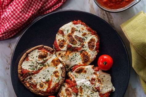 Personal Portobello Mushroom Pizzas Lean And Green Recipes