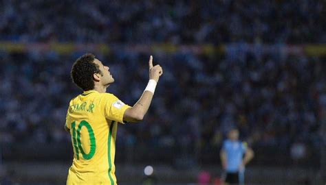 Kapten psg, marquinhos, menyebut ini adalah duel yang sudah diimpikan. Wat een geld! Neymar voor 222 miljoen naar Paris Saint-Germain