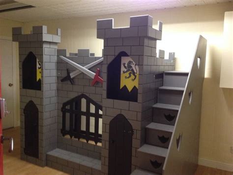 Designer kids double bed and slide with rock climbing and storage. Ideas para decorar habitaciones infantiles | Revista ...