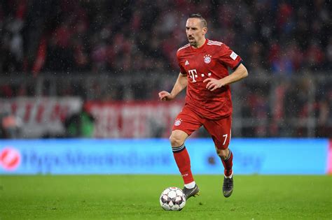Born 7 april 1983) is a french professional footballer who plays for serie a club fiorentina. Bayern Munich winger Franck Ribery interested in Qatar move