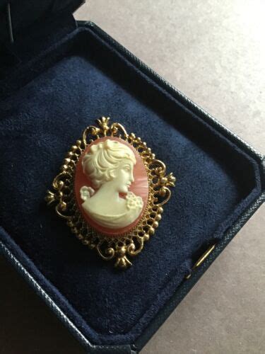 Vintage Signed Avon Cameo Perfume Locket Brooch Pin Jewelry Ebay