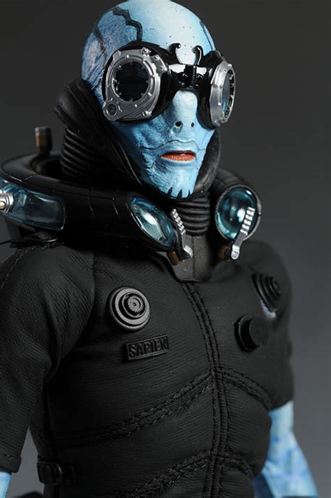 Review and photos of Hot Toys Abe Sapien Hellboy II sixth scale figure