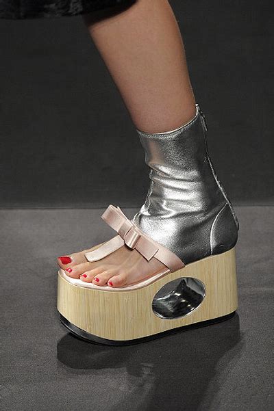 17 Weirdest Shoe Designs Of All Times Fashion And Wear