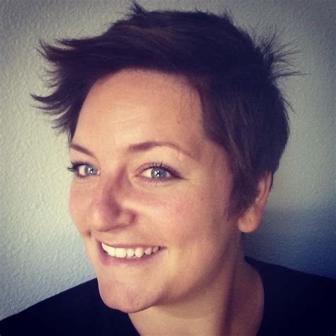 The guy with the thick hair scored the higher points for attractiveness description and slightly higher on confidence than the shaved heads (as expected). Short Pixie. 6 month grow out after shaving head for St ...