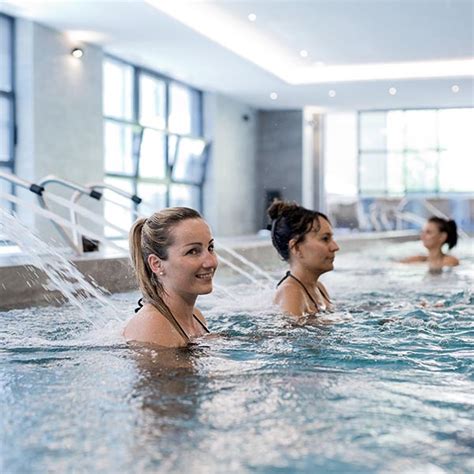 Summer training is a well structured and organised training of skill sets required in the industries. Office de tourisme de Brides-les-Bains