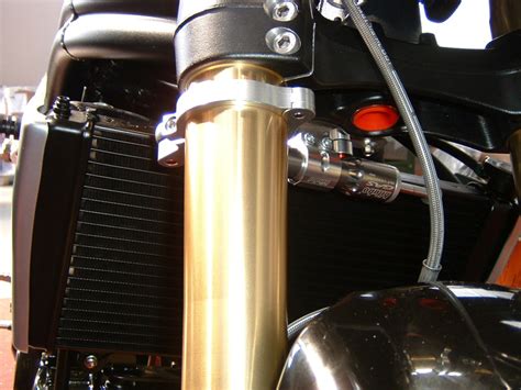 This kit includes the ohlins steering damper complete with attachments kit specific for your motorcycle model. Steering Damper KIT082A2