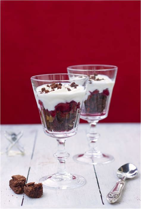 Sprinkle with a dusting of cocoa powder and you're after a lot of heavy food over the festive season, these light, delicate chocolate pots will be a welcome change. Top 10 Light and Tasty Christmas Desserts In A Cup - Top ...