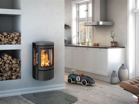 Check spelling or type a new query. HWAM est l'un des plus grands fabricants danois de poêles ...