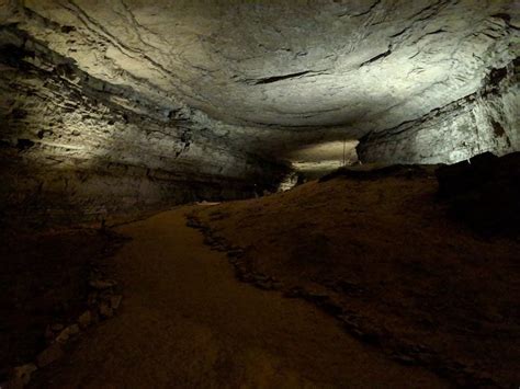 Visiting Mammoth Cave National Park In Kentucky No Home Just Roam