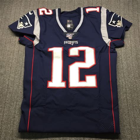 Nfl Auction Nfl Patriots Tom Brady Signed Jersey Size 44