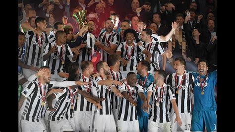 Also lifting the trophy for the second time with a member of the chiesa family JUVENTUS TROPHY CEREMONY COPPA ITALIA 2017/2018 - YouTube