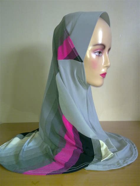 2015 gf, malayan mansion, masjid india, jalan tuanku abdul rahman, jalan tuanku abdul rahman, 50100 kuala lumpur, malaysia; TudunGCanteQ: Tudung Nur Kasih, Kain lycra RM38