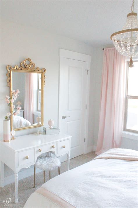 Gold colored drapes, gold coloured furniture, golden coloured carpeting…this color let us accomplish life. Tween Girl's Bedroom in Blush Gold & Grey - Summer Adams