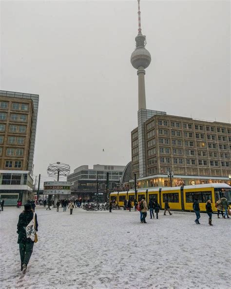First Snow Snow Winter Berlin Alexanderplatz Berlino Snowing