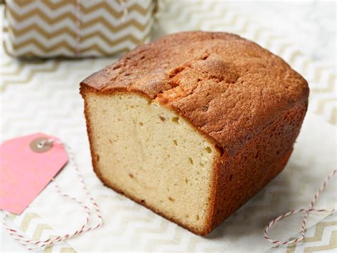 Oh my goodness, tina's pound cake is absolutely delicious. Honey Vanilla Pound Cake recipe from Ina Garten via Food ...