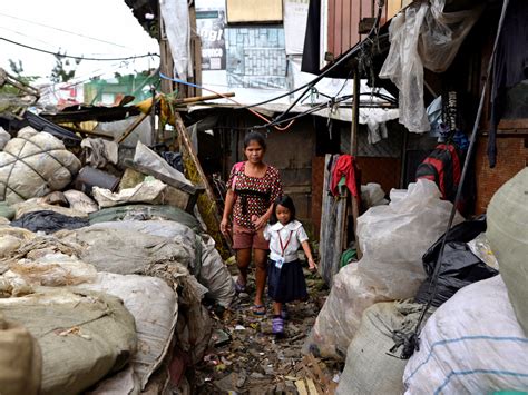 Aerial Photos Of Slums Of Manila Philippines By Bernhard Lang Business Insider