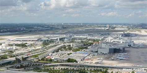 el aeropuerto de miami registra récord de pasajeros y carga en 2023