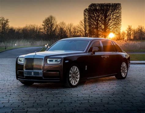 Rolls royce owners member's club offer a discount policies on insurance, servicing and spare parts of rolls ryce car. Rolls-Royce models sell more in China - EuropeanLife Magazine