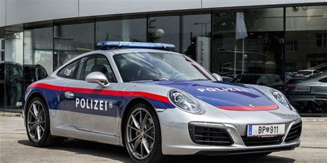 NEWS: EINSATZFAHRZEUG, Warum fährt die Polizei Porsche?