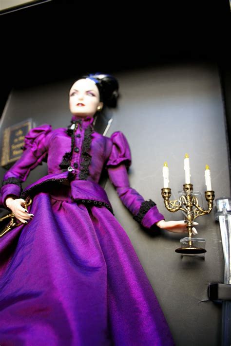 Barbie Collector Passion Haunted Beauty Mistress Of The Manor