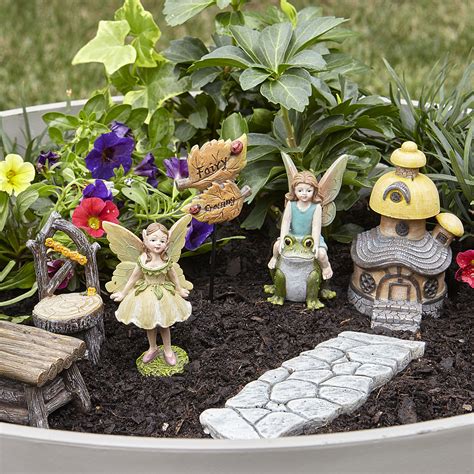 While this item is viewed much closer to the eye, it still maintains it's illusion of mossness. Fairy Garden Kit Fairy Crossing *Limited Availability*