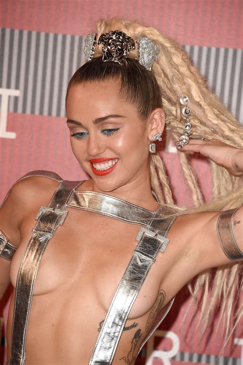 Miley Cyrus Vma Pussy Icloud Leaks Of Celebrity Photos