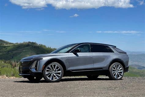 A New Breed Of American Electric Luxury 2023 Cadillac Lyriq Review