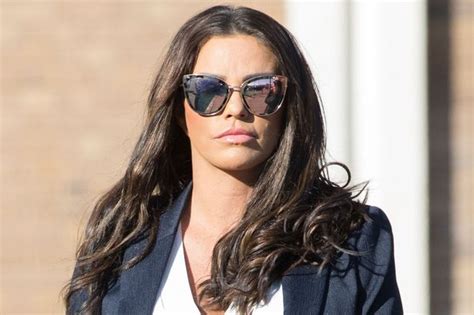 Katie Price Could Face Prison If She Doesnt Turn Up To Bankruptcy Hearing Irish Mirror Online