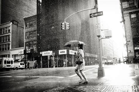 City Women Rain Umbrella Traffic Street Wallpapers Hd Desktop And Mobile Backgrounds