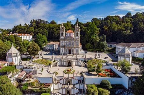 Imaginem que eram o fernando santos e que teriam de tomar decisões para o (agora). Melhor Destino Europeu 2021: cinco razões para votar nesta ...