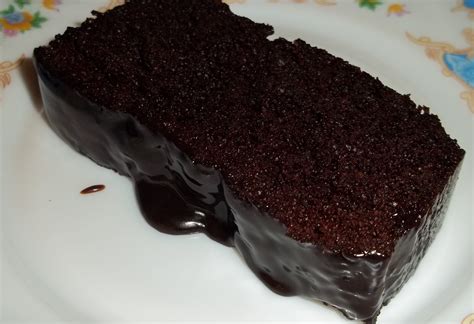 Dengan warna coklat yang pekat dan rasa manis bercampur sedikit rasa coklat membuat kue ini banyak disukai. Airtangan Cik Siti: Kek Coklat Kukus Khalijah