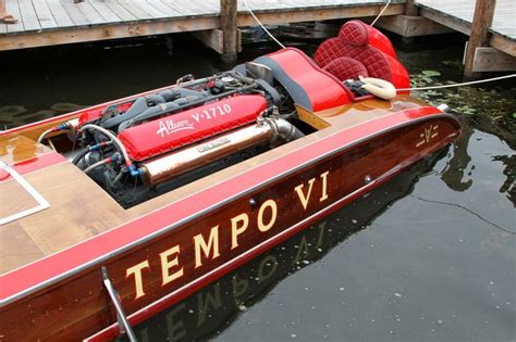 Tempo Vi Racing Boat Fitted With A Cylinder Allison V Aircraft