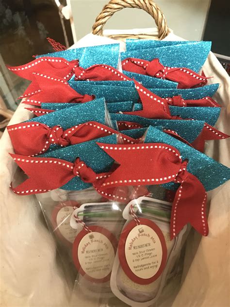 DIY coworker gifts: Dip Mix | Diy coworker gifts, Gifts, Gifts for coworkers
