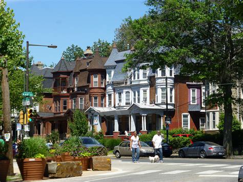 This Awesome Philadelphia Neighborhood Guide Gives You The Low Down On