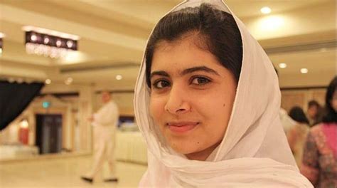 Human rights campaigner malala yousafzai has expressed her joy and gratitude after finishing her final exams at oxford. Ativista Malala Yousafzai comemora formatura na ...