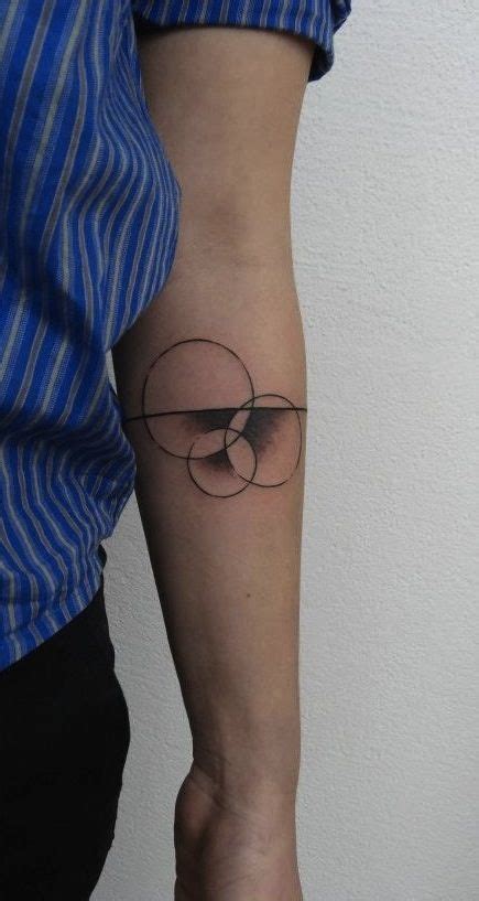 40 Astonishing Circular Tattoo Designs