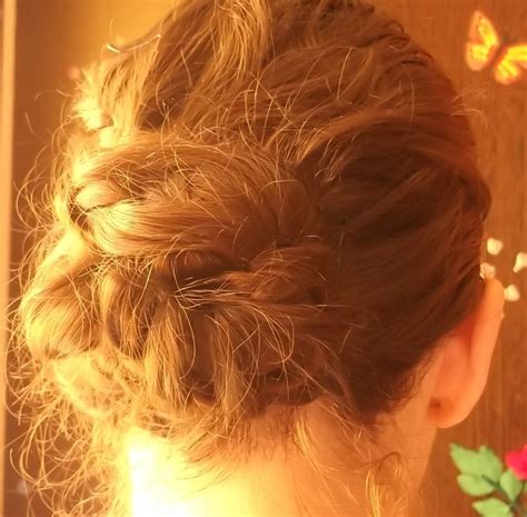 Easy And Cute Messy Bun With Side Swept French Braid Cute Messy Buns