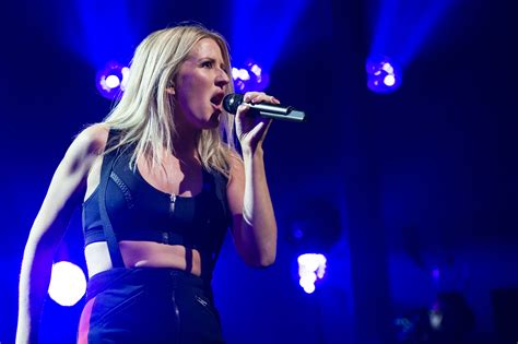 Watch Ellie Gouldings Powerful Performance At Apple Music Festival