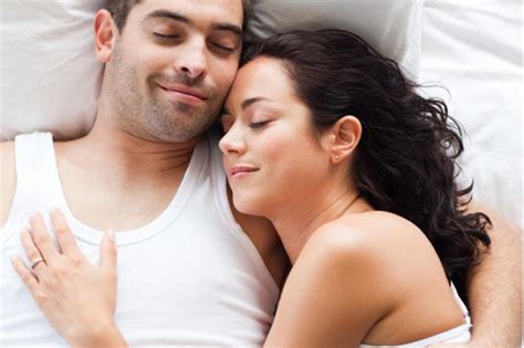 Common Sleeping Positions Of Couples And What They Reveal About Relationships