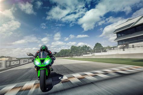 2018 Kawasaki Ninja Zx 6r Krt Review Total Motorcycle