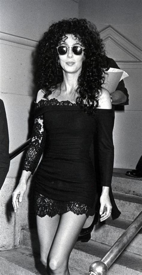 Chers Best Outfits And Fashion Moments Over The Years Cher Photos
