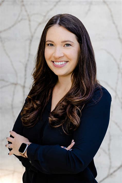 Lake-Oswego-Headshots-Photographer-Annie-Helen-Photography - Annie Helen