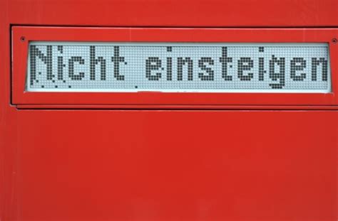 Check spelling or type a new query. Streik bei der Bahn: Reisende müssen mit Stillstand ...