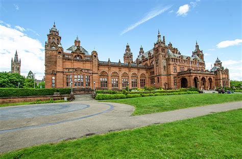 Glasgow Kelvingrove Art Gallery And Museum Scotland Photograph By Gerry